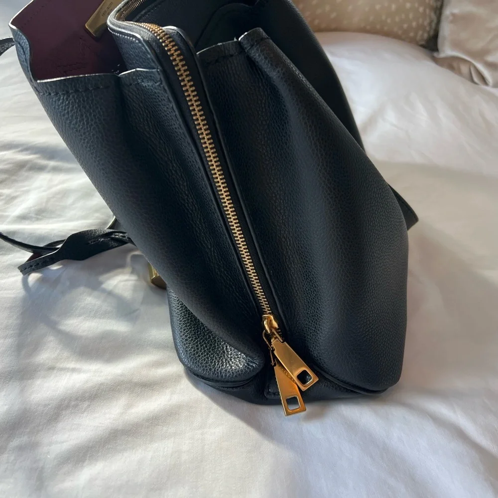 Marc Jacobs Black Pebbled Leather Tote with Gold Hardware - Picture 10 of 13